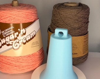 Universal yarn cone spinner