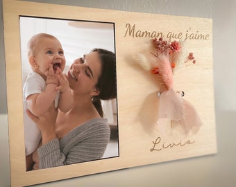 cadre photo bois et fleurs séchées personnalisé maman | cadeau maman, fête des mères
