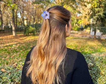 Garra de pelo de flores de dos tonos / Lila y lavanda / Entrega rápida gratuita / Hecho a mano con materiales ecológicos / Súper alta calidad