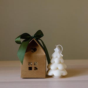 Christmas Candle Gift Box, Swirl Christmas tree, decorative candle, handmade gift set, Christmas decoration