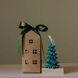 Christmas Tree Candle Gift Box, Shaped Christmas tree, decorative candle, handmade gift set, Christmas decoration