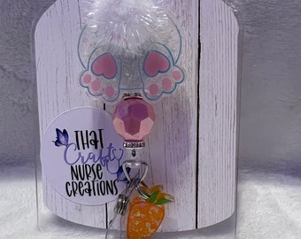 Illustration av spelteman och hjul som symboliserar slots