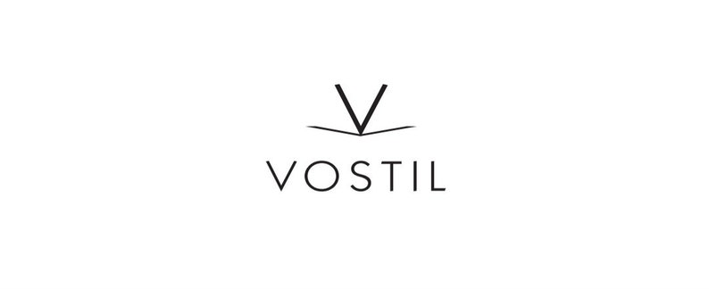 Op de afbeelding: Zwart-wit logo met een gestileerde letter V en het woord "VOSTIL" eronder.
