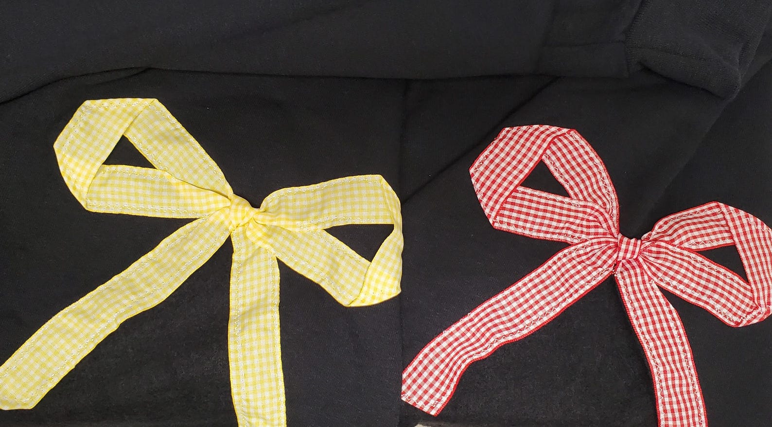 Ribbons Sweatshirt