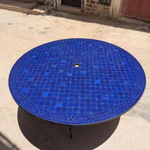Blauer Marokkanischer Mosaik Tisch: Handgemachter Runder Terrasse Gartentisch