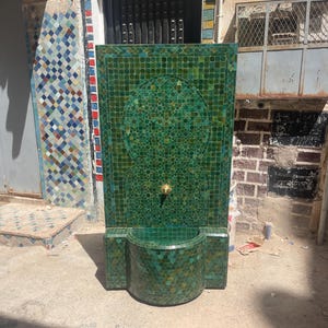 Handmade Moroccan Zellige Mosaic Fountain: Emerald Green Garden Decor