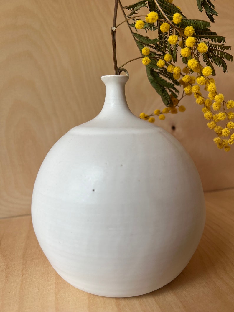 Vase boule blanc mat image 6