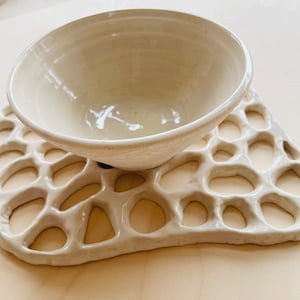 Ceramic stoneware honeycomb trivet