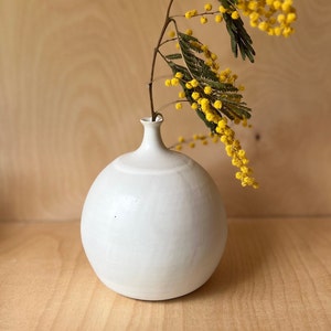 Vase boule blanc mat image 1
