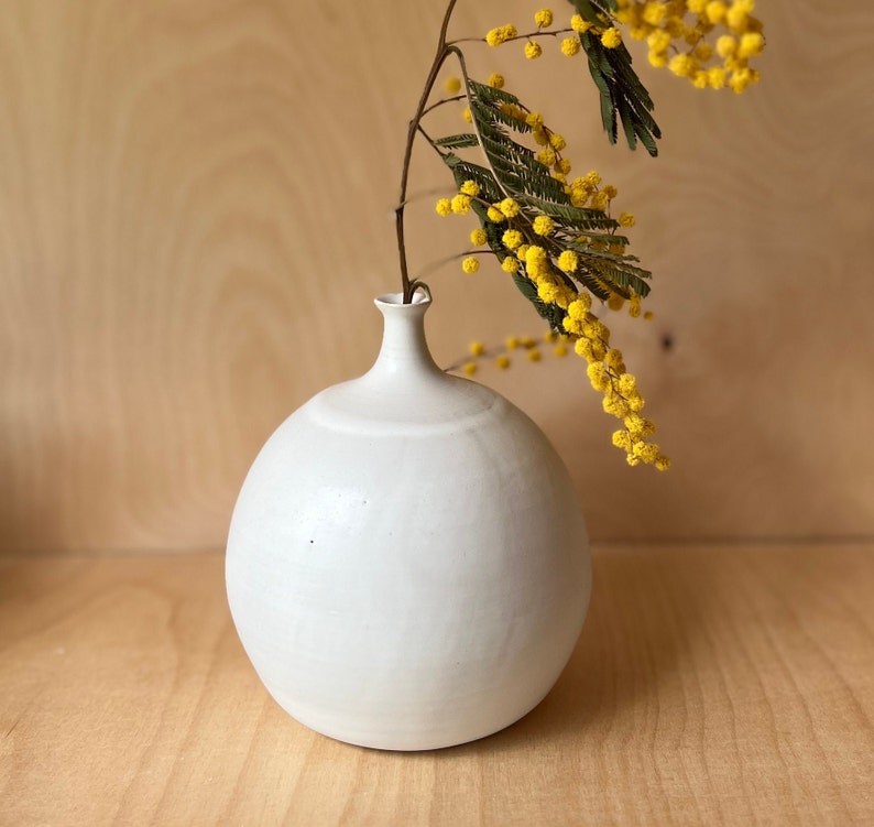 Vase boule blanc mat image 1