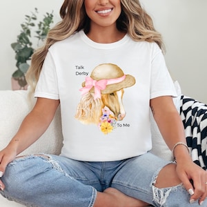 ダービーデーの面白い名言Tシャツ、ダービー馬愛好家Tシャツ、春夏アパレルギフト、乗馬ギフト、レースデーホーストレーサーシャツ
