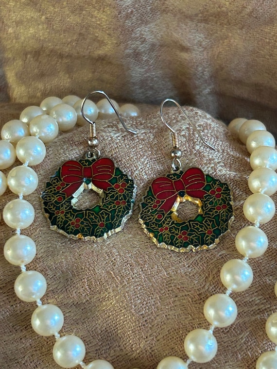 Vintage Holiday Wreath Earrings, Christmas Jewelry