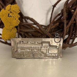 Ancient chocolate mold &#39;locomotive&#39;
