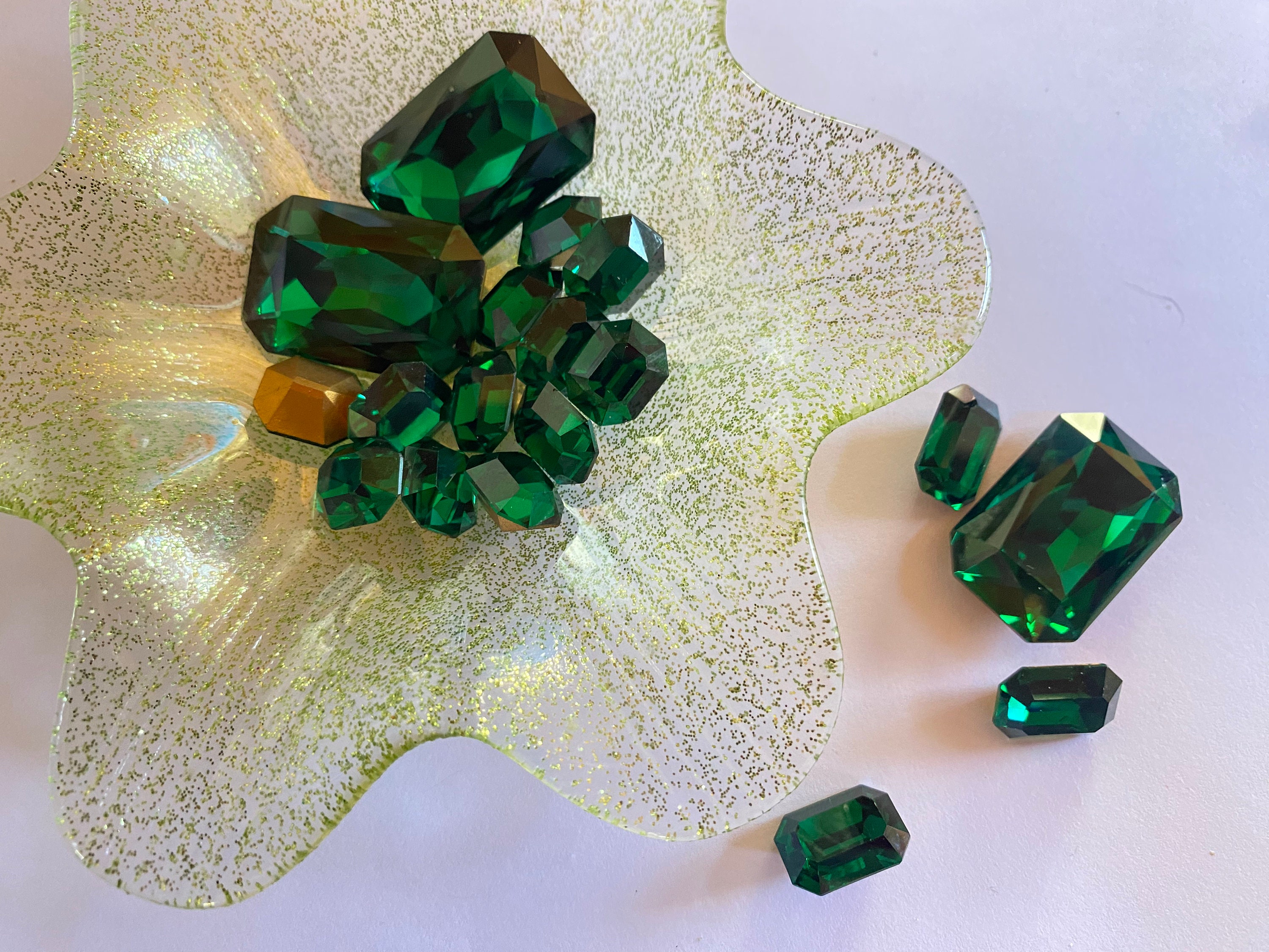 Loose Swarovski Crystals Green Faceted Round