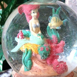 LITTLE MERMAID Ariel, Flounder, Sebastian Disney Store Snow Water Globe, 1990s Vintage New, Mint