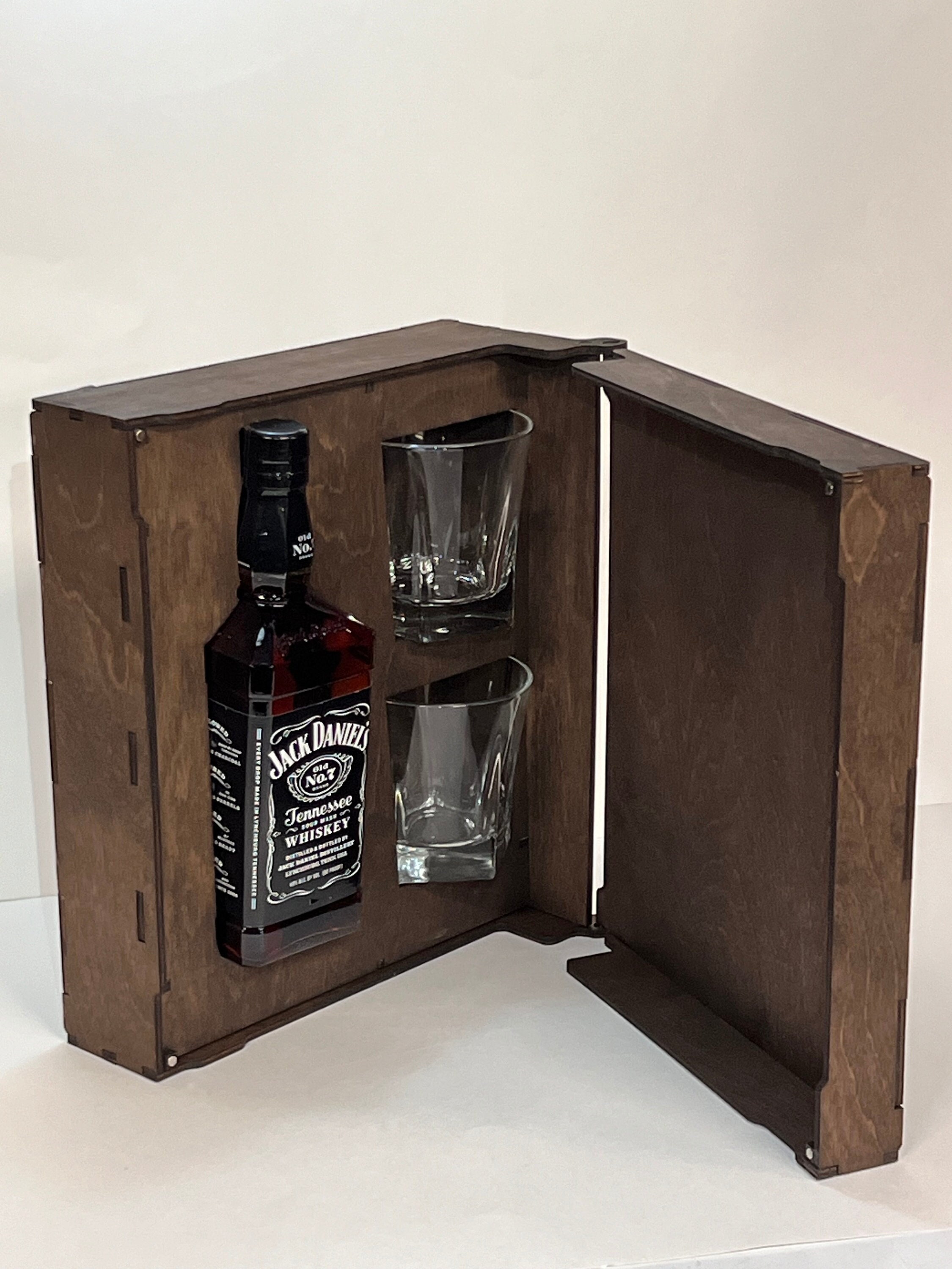Jack Daniels Whiskey Box 750ml With Magnetic Lid. 5mm, 3mm