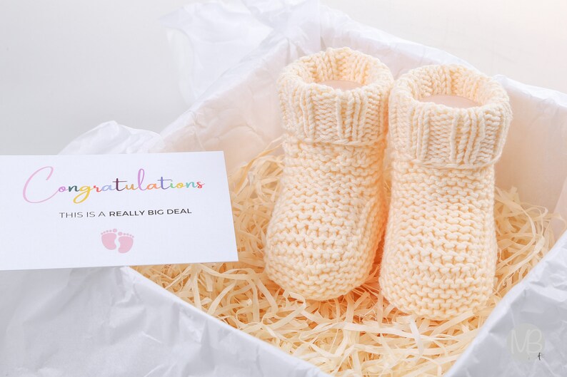 Little Surprise Box, 21 pcs Brown Cream Lovely Bear Newborn Baby Girl/ Boy Gift Box Hamper (0 - 12 months)