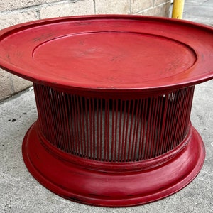 Mesa vintage birmana lacada