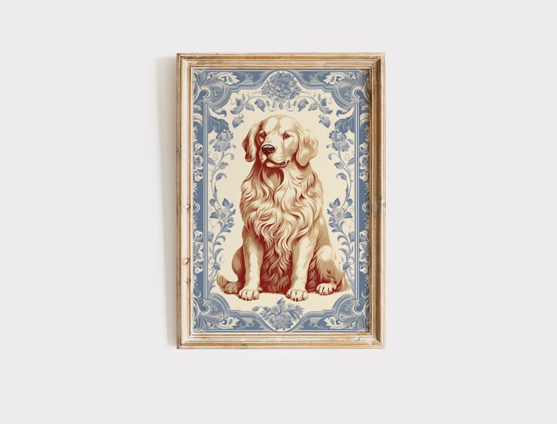 Peut inclure: Impression encadr&eacute;e repr&eacute;sentant un chien golden retriever. Le chien est assis, avec des d&eacute;tails sur sa fourrure. L'&oelig;uvre est sur fond cr&egrave;me avec une bordure florale bleue, dans un cadre en bois.