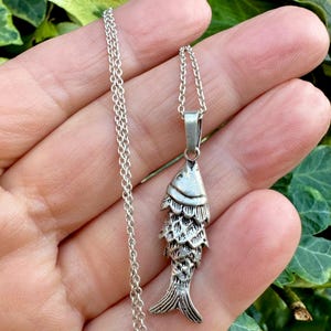 Vintage Silver Articulated Fish Pendant Necklace