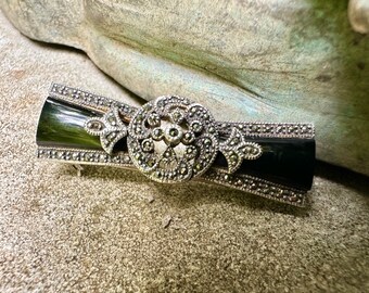 シックな輝き オニキス マルカジット ブローチ アール・デコ調 シックな輝き オニキス マルカジット ブローチ アール・デコ調 楽天