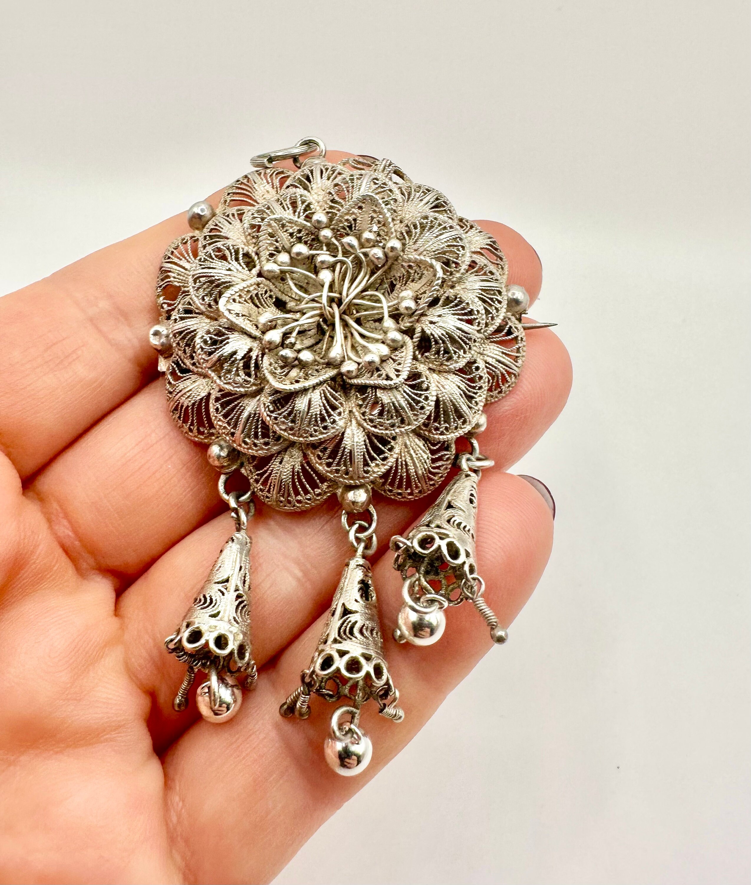 Broche Ancienne En Argent Filigrané - Bijou Vintage - Occasion