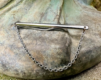 Fermacravatta vintage color argento stile metà secolo