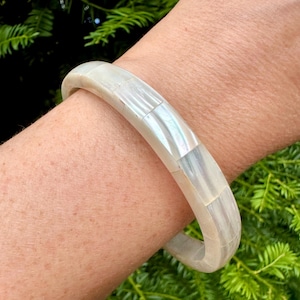 Vintage Mother Of Pearl Iridescent Bangle