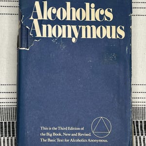 1976 Alcoholics Anonymous Third Edition (2nd Printing) | Original Dust Jacket | Custom Archival Box | 12 Step Recovery | ODAAT