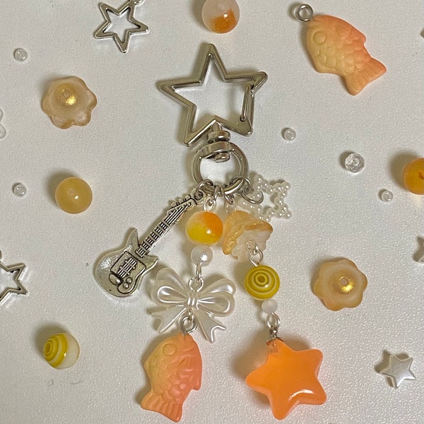 aesthetic y2k beaded orange yellow taiyaki fish goldfish star keychain