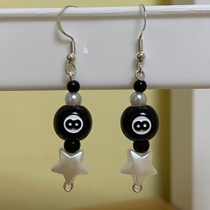 8 ball star earrings y2k aesthetic