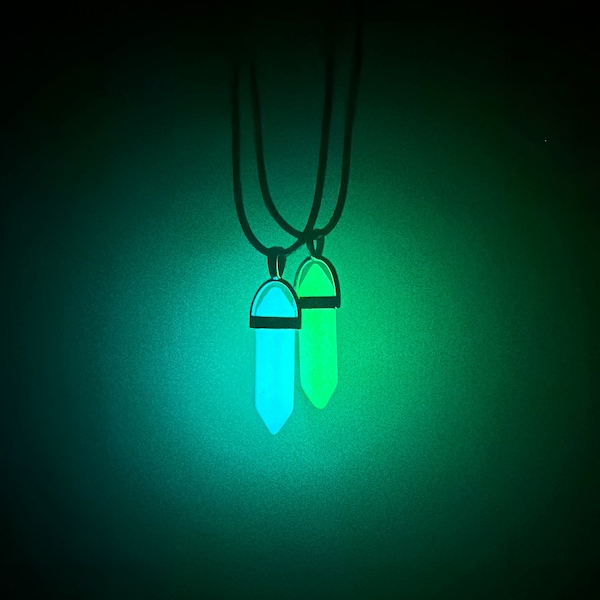 Natural Crystal Quartz Necklace (Glow in the dark)