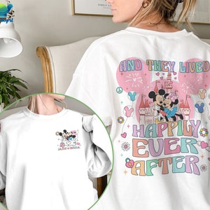 Camisa personalizada de pareja Mickey Minnie / Y vivieron felices para siempre camisa / Camisa Magic Castle / Regalo de pareja de luna de miel