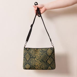 Snake Crossbody Bag for Women, Faux Leather Snake Skin Handbag, Animal Print Purse, Reptile Shoulder Bag, Gift for Her, Snake Lover Gift