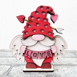 Gnomo Cupido di San Valentino con supporto laser SVG tagliato/Gnomo Cupido di San Valentino Decor/Regalo d'amore in legno/Lavoro per bambini San Valentino/Per Glowforge/Per laser
