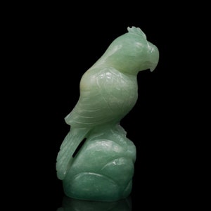 Green Jade Parrot crystal Bird Carving, Crystal Parrot , stone carved bird Parrot Animal Carving, Handmade Gemstone Bird mother&#39;s day gifts
