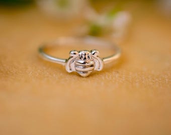Tiny Bee Ring, Dainty Honey Bee Jewelry, 925 Silver Ring, Cute Insect Stacking Ring, Bee Lover Ring, Women's Ring, Birthday Gift for her