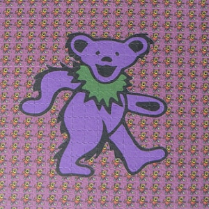 Bears blotter art / 440 hits / 19.8cm x 18cm / 9mm each square