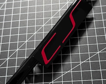 Golf 8 GTI Clubsport grille emblem in Black / Tornado Red. Custom-made. Not suitable for facelift models.
