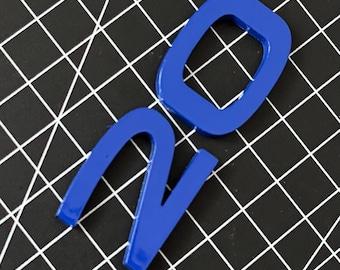 VW Golf 8 R 20 Years Emblem, Logo Number 20 in Ultramarine Blue