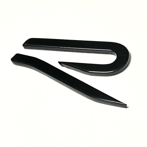 VW Golf 8 R Emblem , Logo in Piano Black