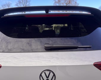 Vw Golf 8 Gti rear Vw original logo in Black / Nardo gray / Moonstone gray (LA7C)