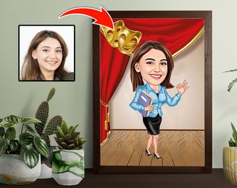 Vrouwelijke dramaleraar karikatuur tekenen van foto, theaterleraar cartoon portret, theater cadeau voor vrouwen, grappige theater kunst aan de muur