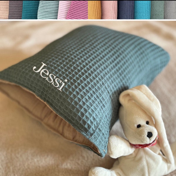 Compact nursing pillow, reversible nursing pillow, travel nursing pillow, muslin & waffle piqué, many colors, hand-sewn, individually embroidered (option)