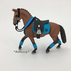 billessy / ZADELSET / MODEL NOBELL / paard / model paard / accessoires / zadel / leren zadel / bandages / Schleich / 13817 / Model Horse Tack afbeelding 4