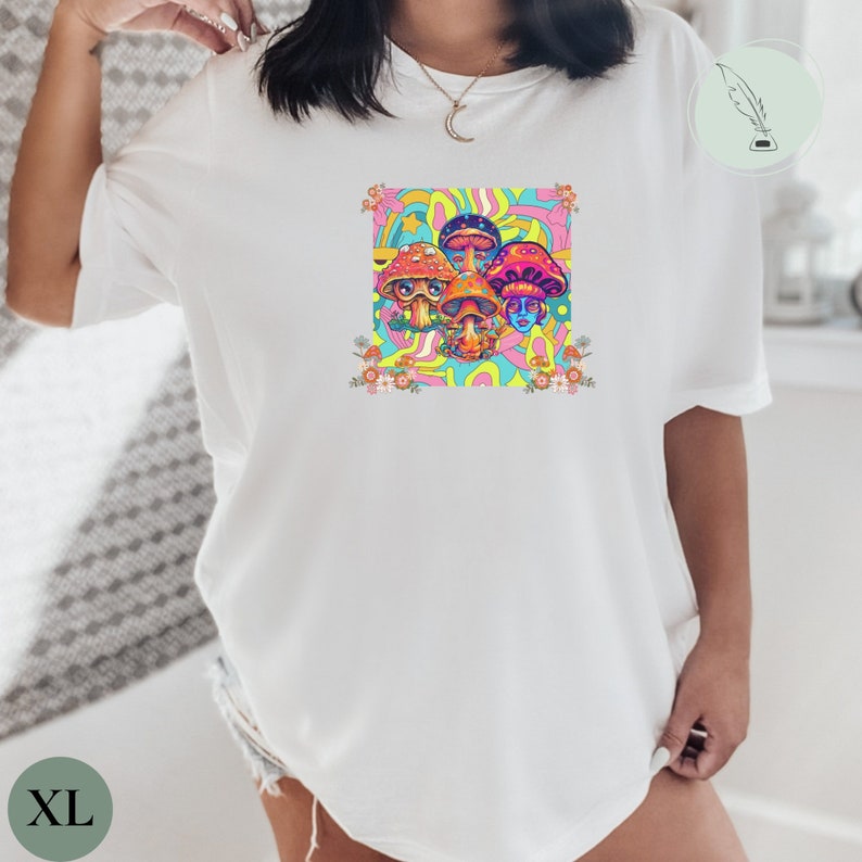 Flower Mushroom Shirt, Trippy Retro Psychedelic Mushroom Shirt, Groovy ...