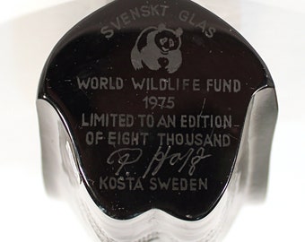 限定4500体 KOSTA BODA WWF 世界自然保護基金 　オコジョの親子 Kosta Boda Glass Falcon Bird WWF 1975 Paul Hoff Limited Edition