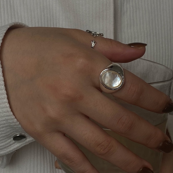 White pearl shell cocktail ring,  titanium non tarnish ring, water proof , mother of pearl ring