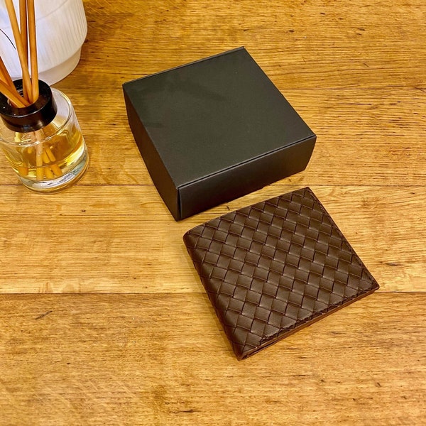 Classic intrecciato weave/woven wallet/card holder in soft leather - comes boxed! perfect gift