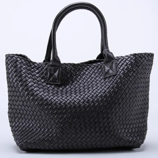 Stylish & Classic large woven tote/shopper/hobo/bag with detachable clutch/purse. Perfect day to night, beach to bar! BLACK Intrecciato